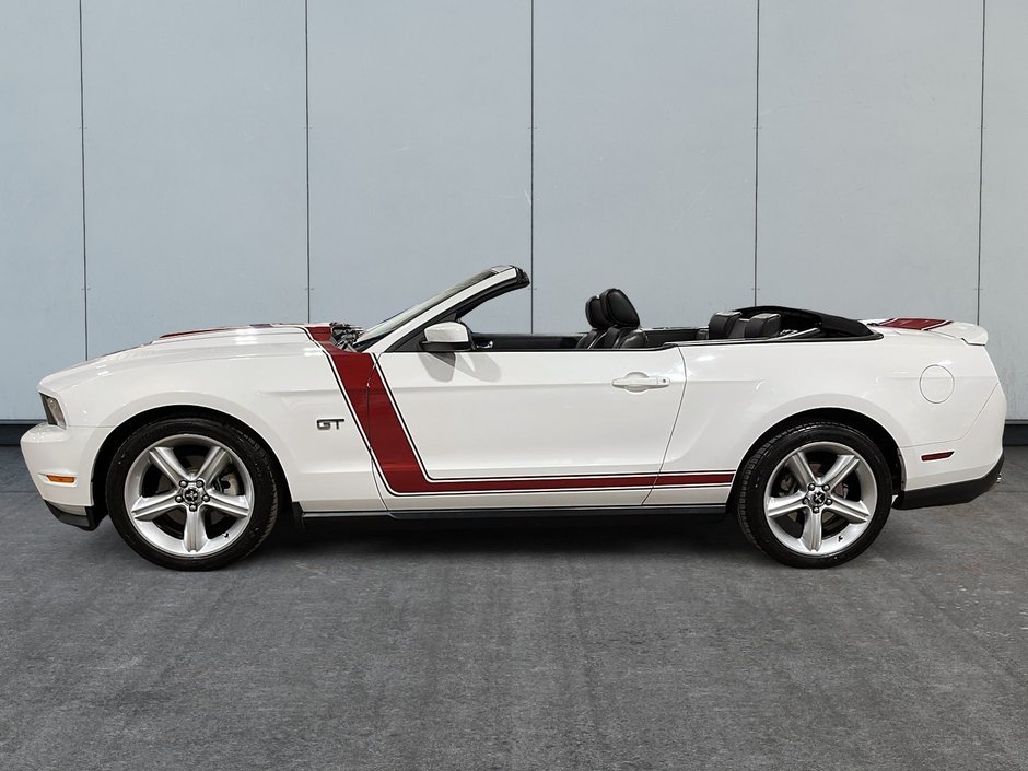 Ford Mustang GT CONVERTIBLE 2010-1