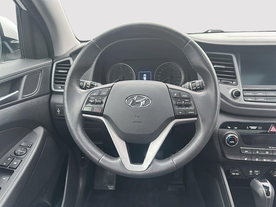 2017 Hyundai Tucson LUXURY-11