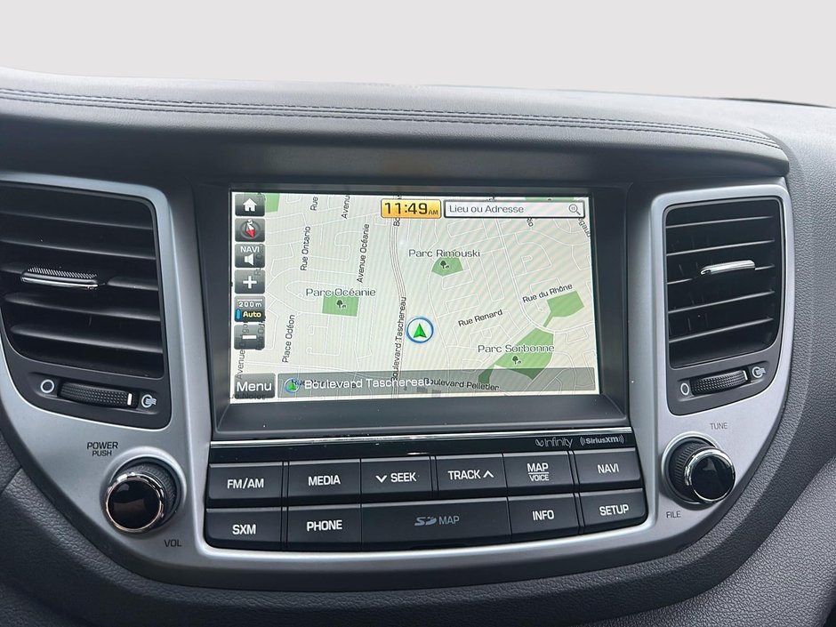 2017 Hyundai Tucson LUXURY-18