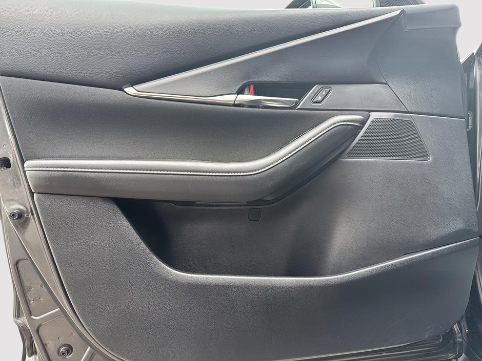 2023 Mazda CX-30 GS-10