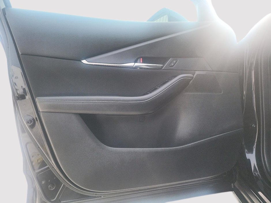 Mazda CX-30 GS 2023-10