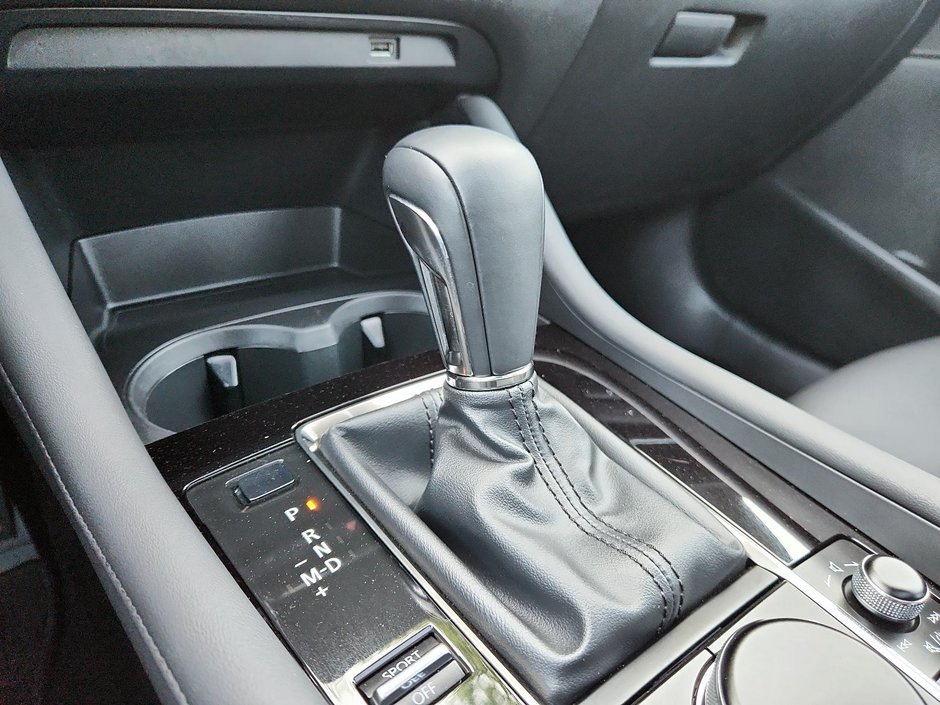 Mazda 3 Sport GS 2021-14