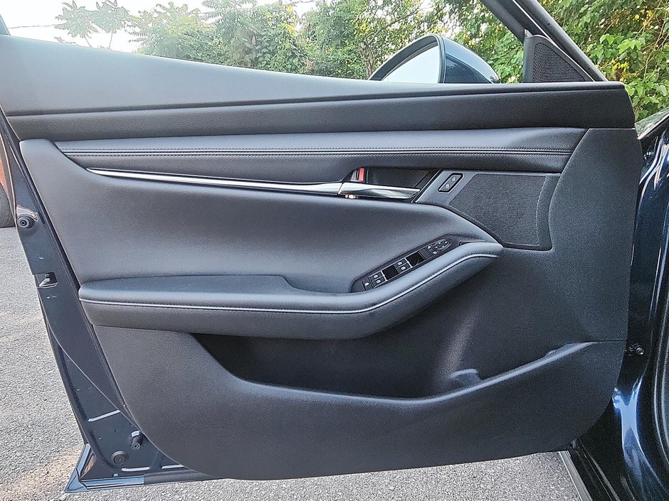 Mazda 3 Sport GS 2021-10