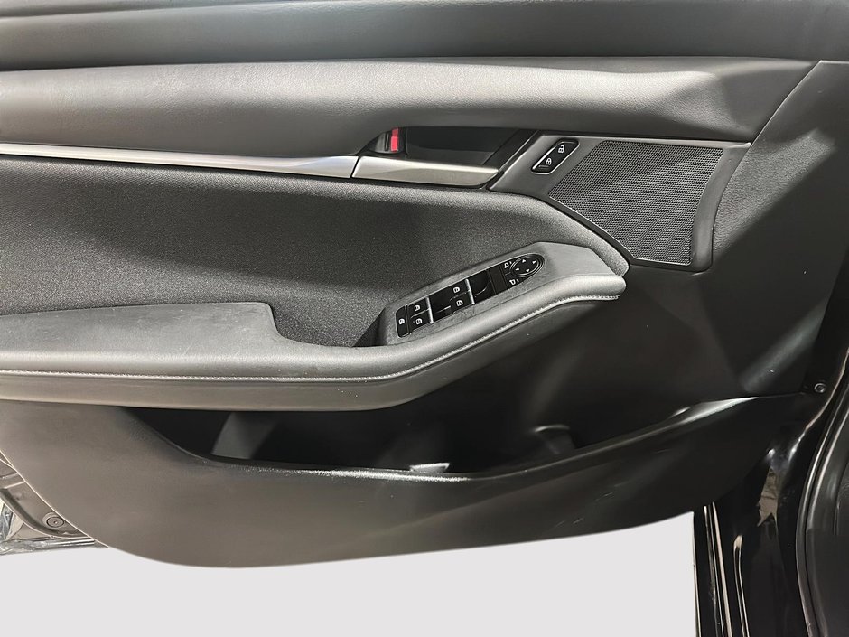 Mazda 3 Sport GX 2021-10