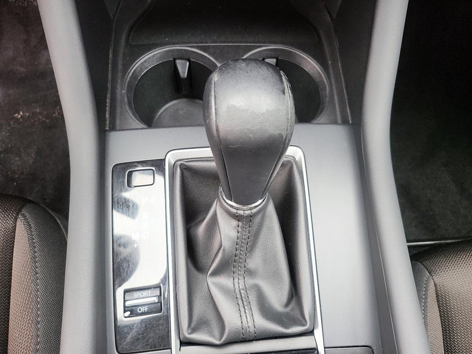Mazda 3 Sport GS 2021-13