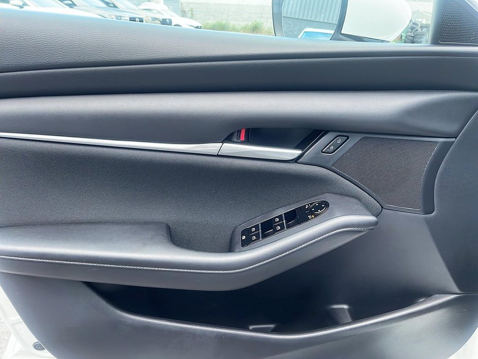 2022 Mazda 3 Sport GX-10