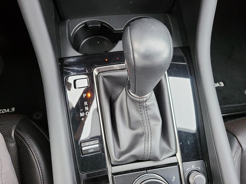 Mazda 3 Sport GT AWD 2023-14