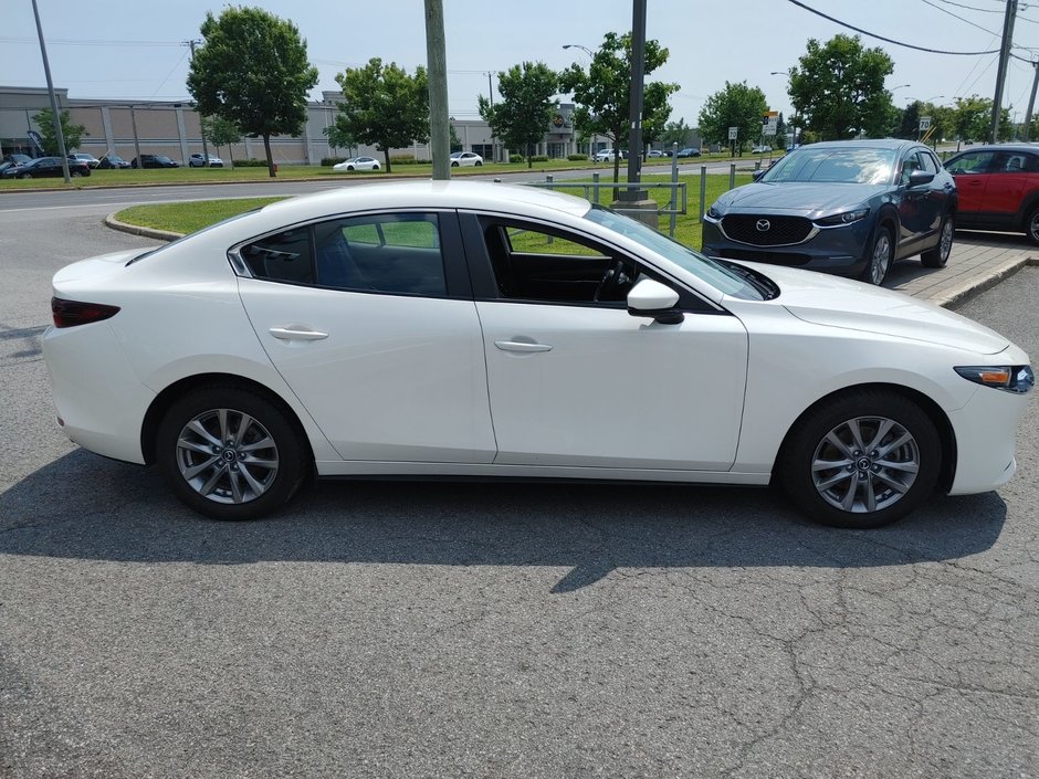 Mazda 3 GS AWD 2021-4