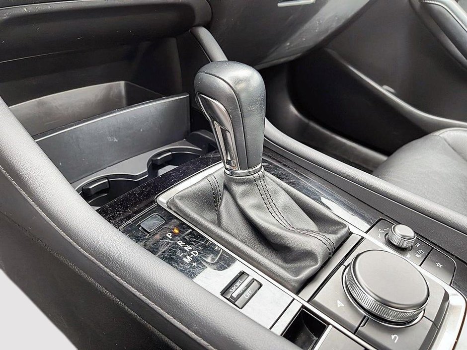 Mazda 3 GT AWD 2022-14
