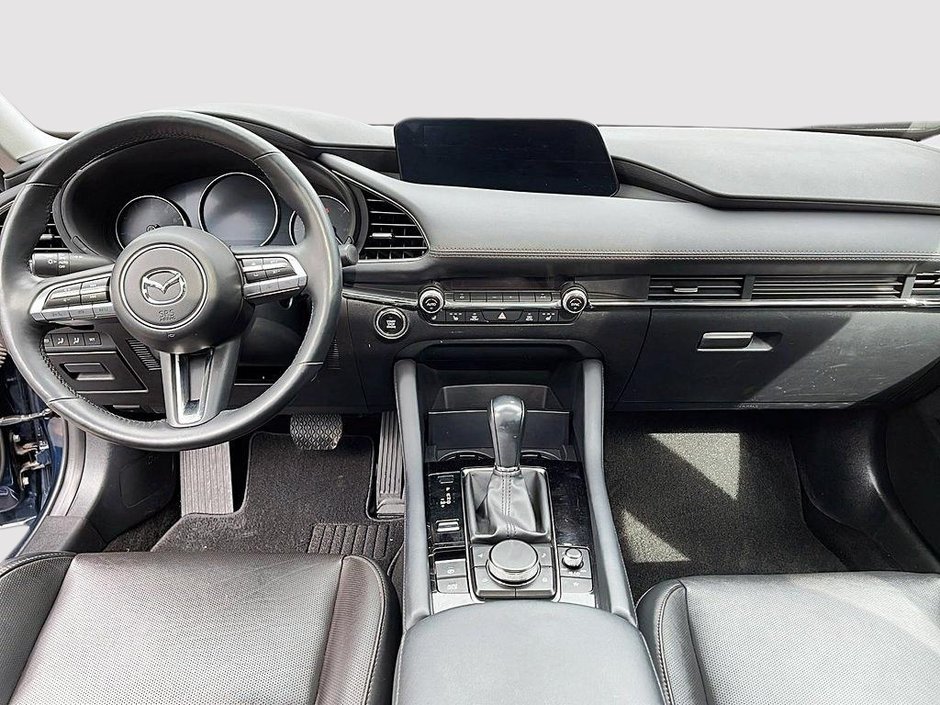 Mazda 3 GT AWD 2022-9