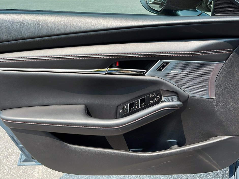 2022 Mazda 3 GT AWD  TURBO-10
