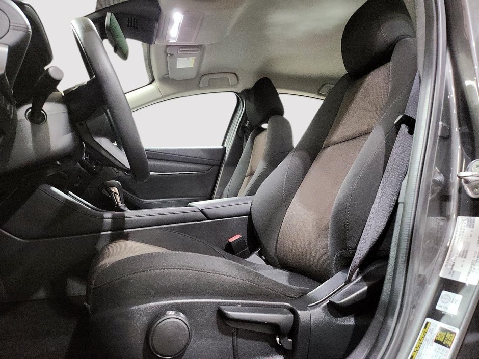 2023 Mazda 3 GX-8