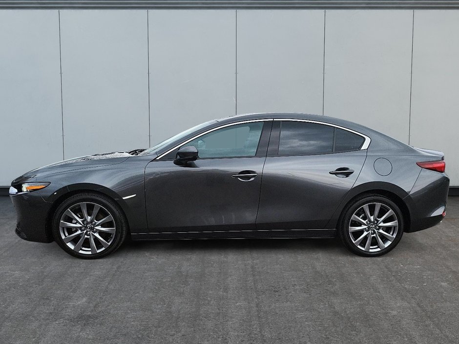 Mazda 3 GT AWD 2023-4