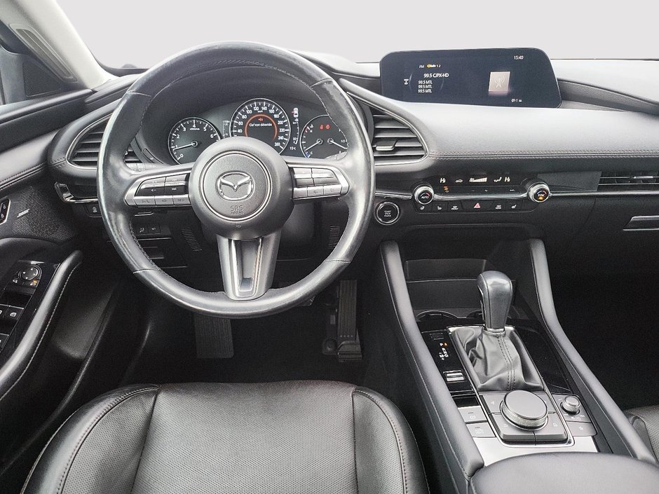 Mazda 3 GT AWD 2023-9