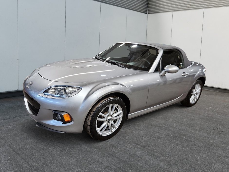 Mazda MX-5 GX 2013-3
