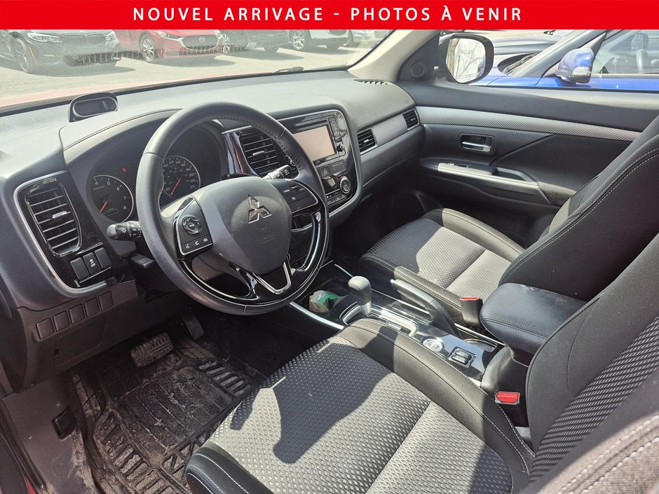 Mitsubishi Outlander ES 2017-2