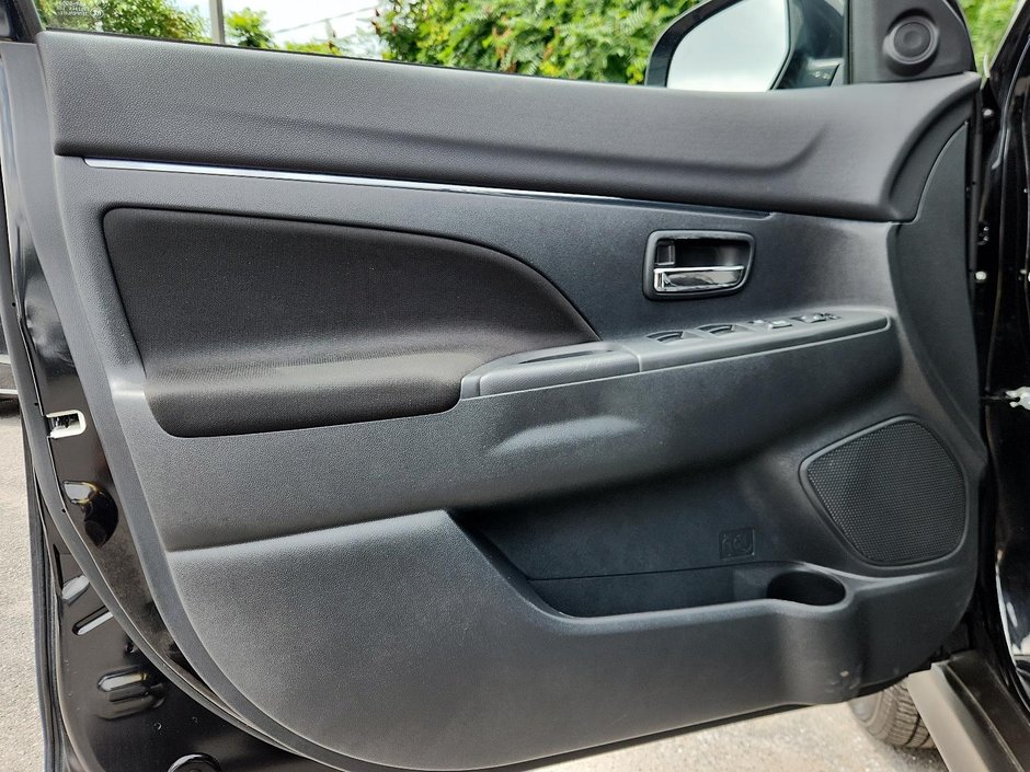 2023 Mitsubishi RVR SE-10