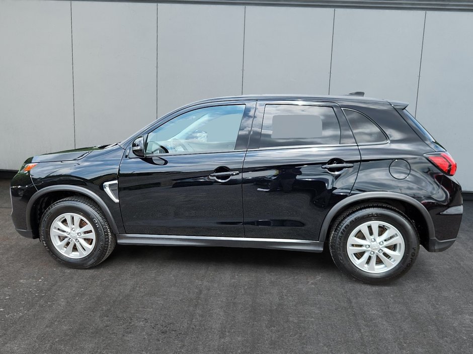2023 Mitsubishi RVR SE-4