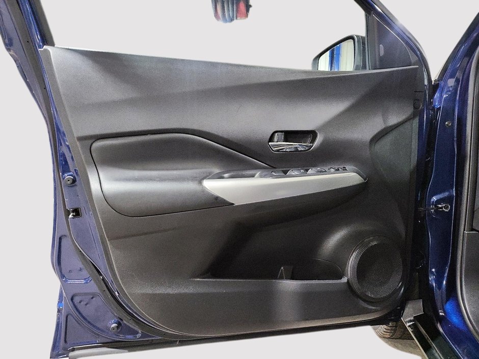 2019 Nissan Kicks SR-10