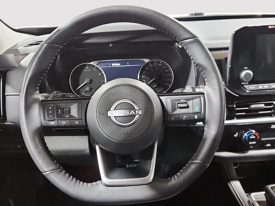 2022 Nissan Pathfinder S-11