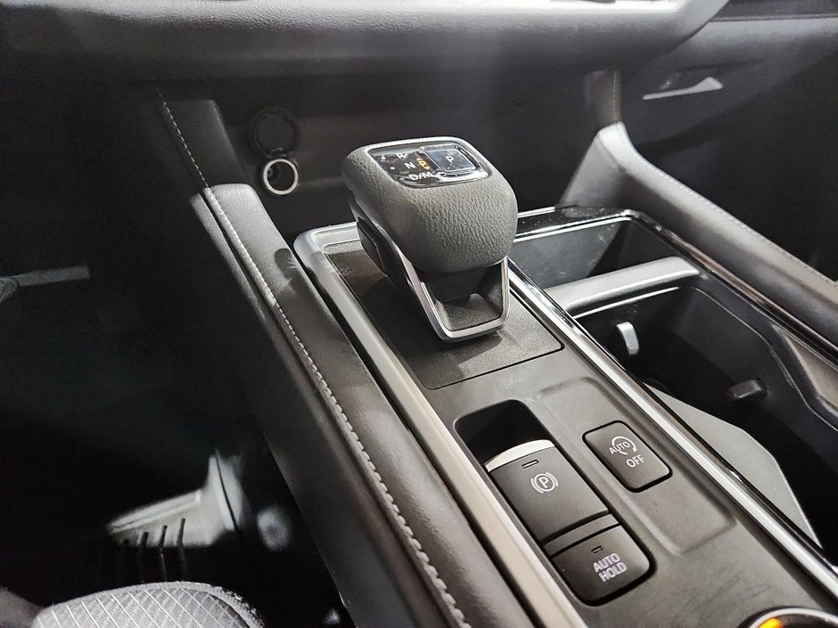 2022 Nissan Pathfinder S-14