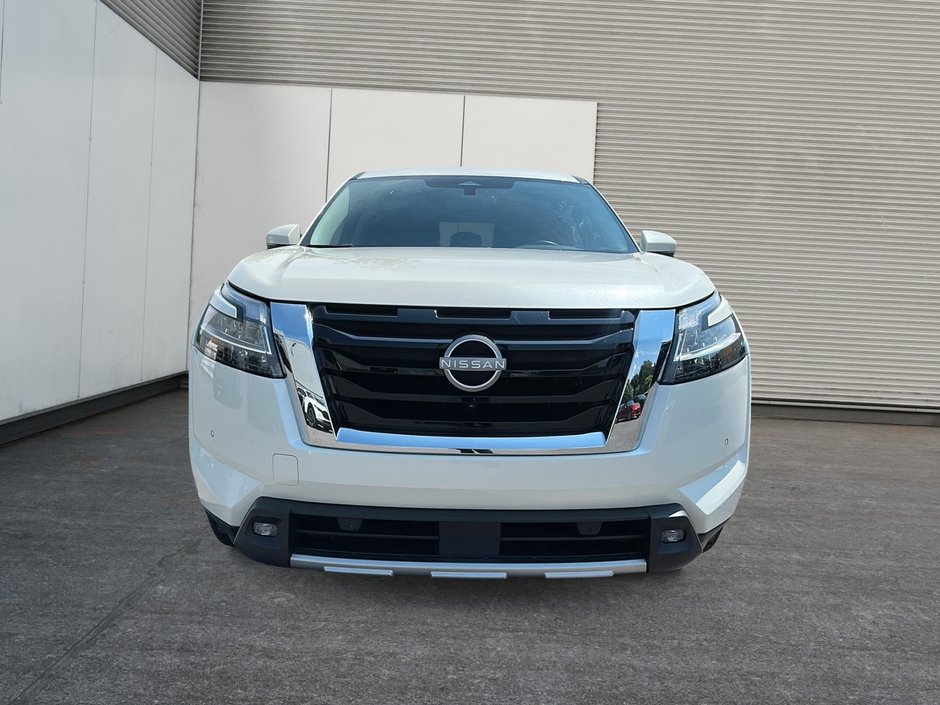 2022 Nissan Pathfinder SL AWD-1