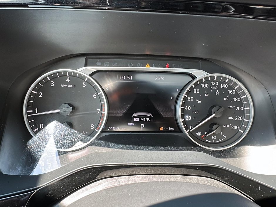 2022 Nissan Pathfinder SL AWD-9
