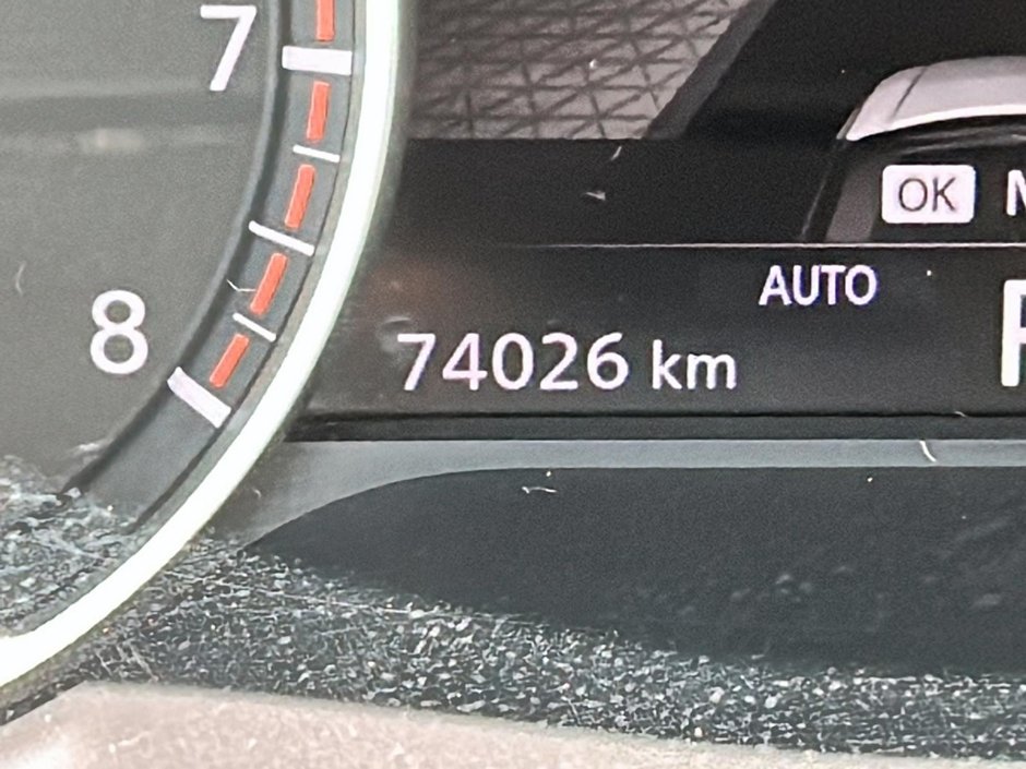 2022 Nissan Pathfinder SL AWD-14