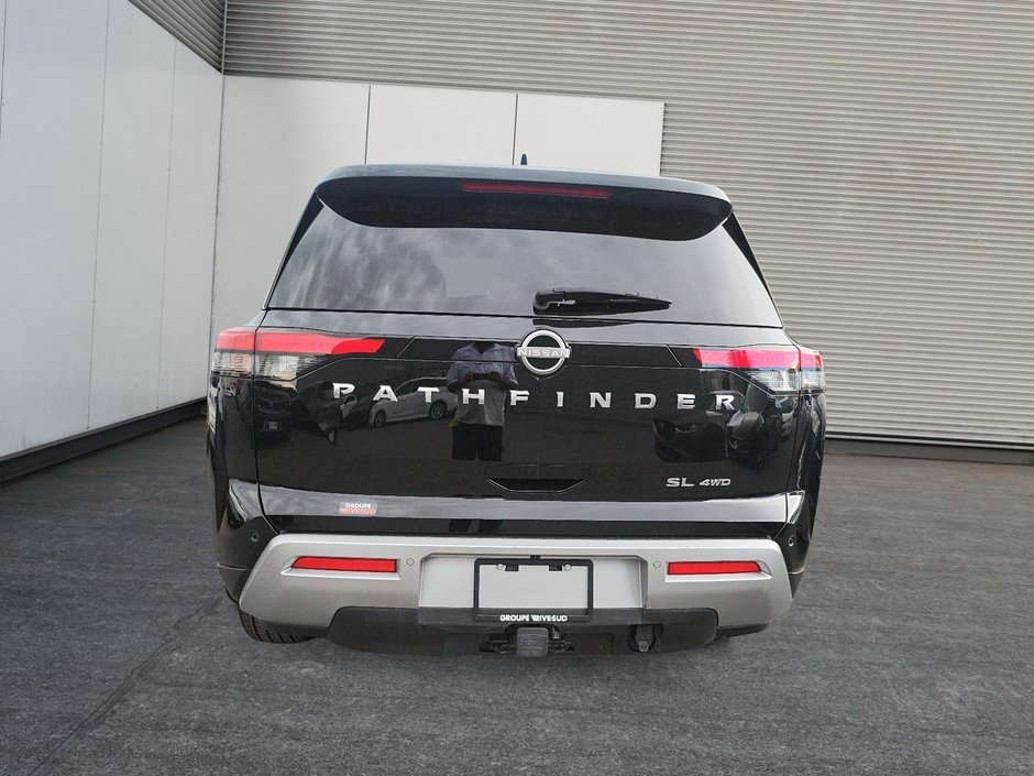 Nissan Pathfinder SL AWD 2023-2