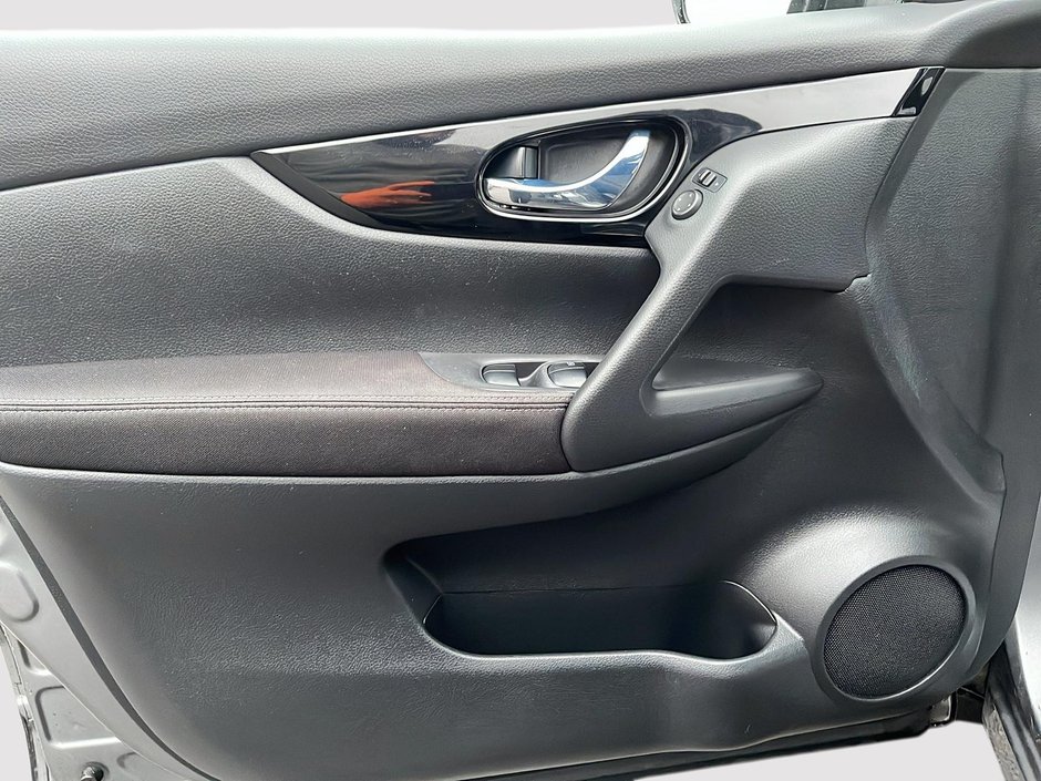 Nissan Qashqai SV 2018-10