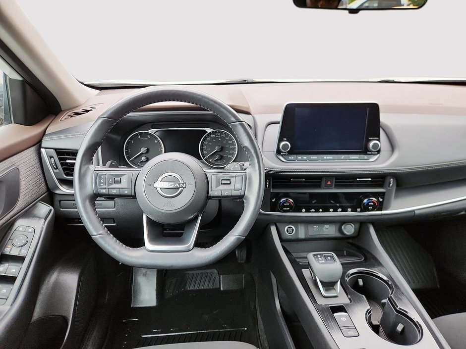 Nissan Rogue S 2023-9