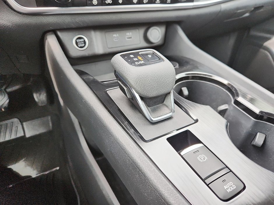 Nissan Rogue S 2023-14