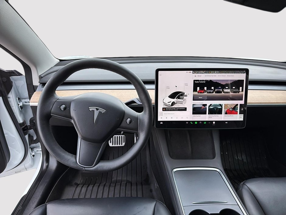 Tesla Model 3 BASE 2023-8