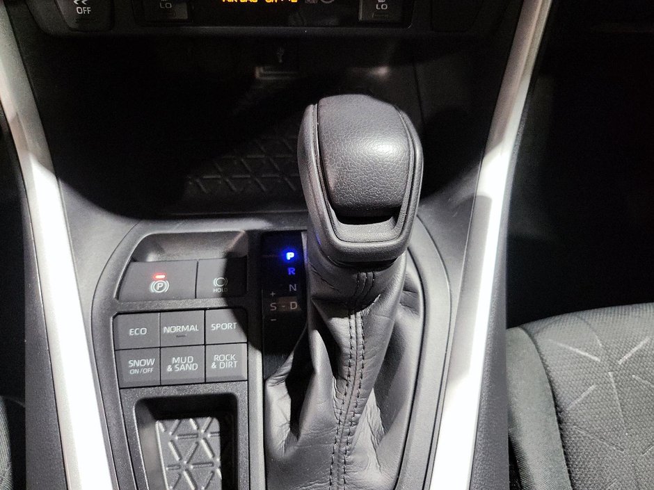 2020 Toyota RAV4 XLE AWD-14