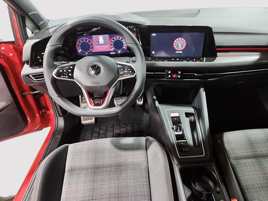 Volkswagen Golf GTI Autobahn 2022-12