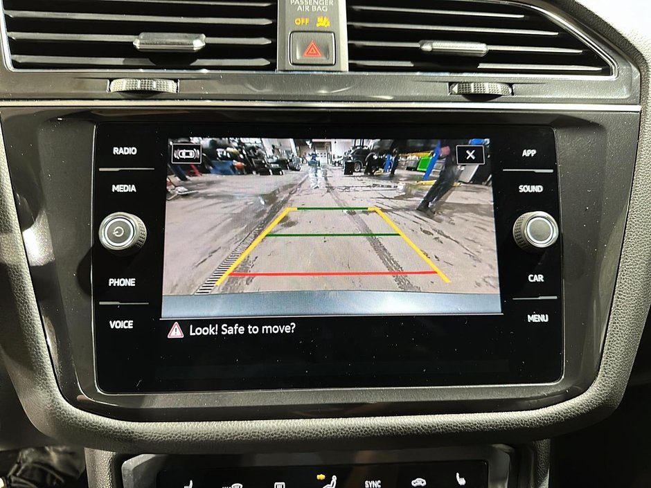 Volkswagen Tiguan Comfortline R-Line Black Edition 2022-18