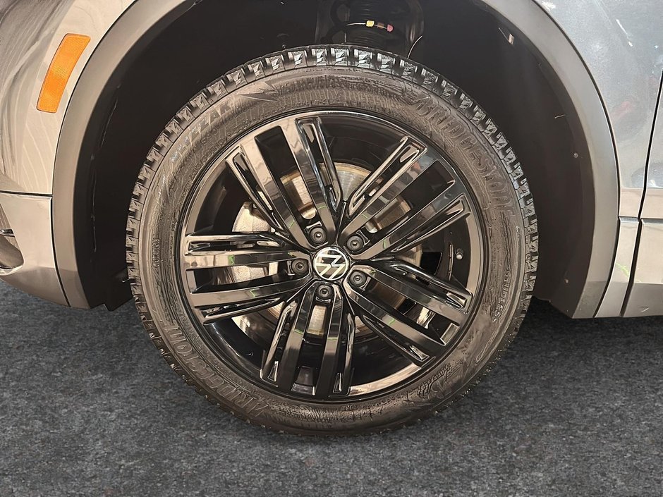 Volkswagen Tiguan Comfortline R-Line Black Edition 2022-7