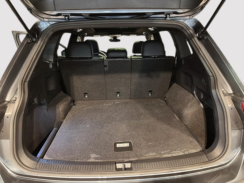 Volkswagen Tiguan Comfortline R-Line Black Edition 2022-6