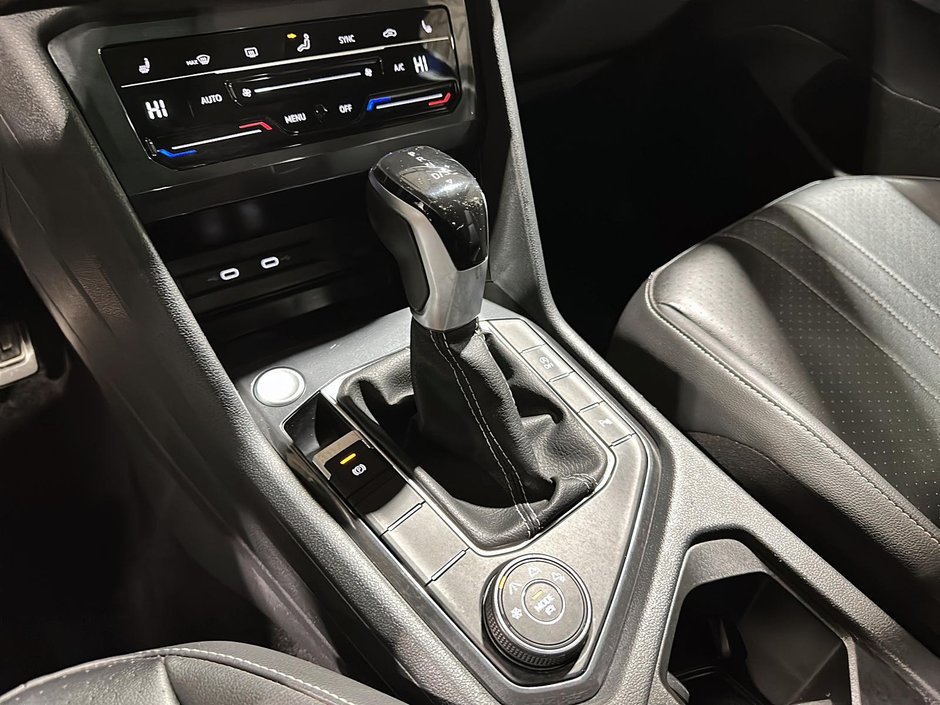 Volkswagen Tiguan Comfortline R-Line Black Edition 2022-16