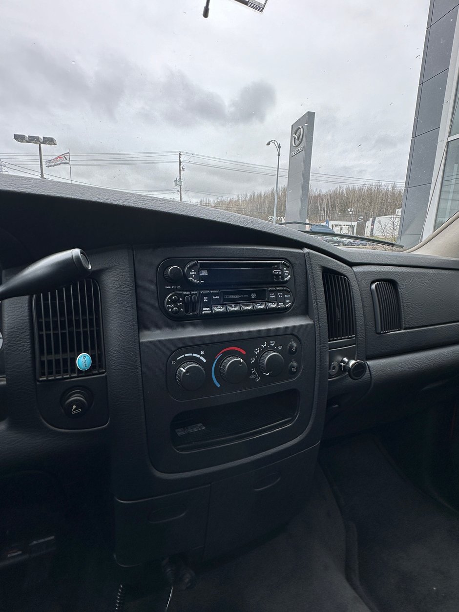 2003 Dodge Ram 3500-11