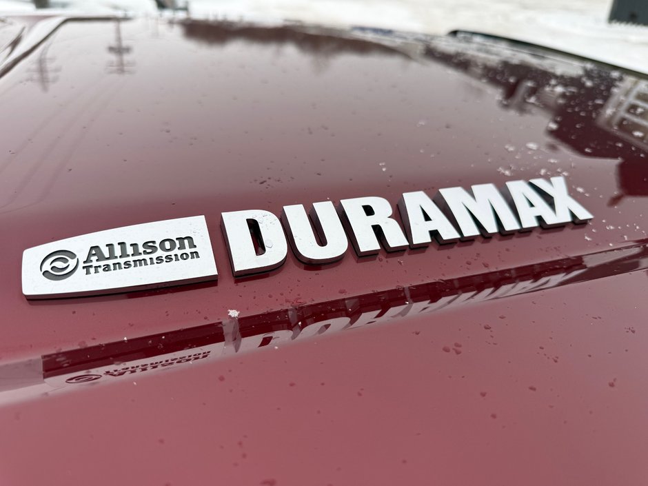 GMC Sierra 3500HD Denali 2015-10