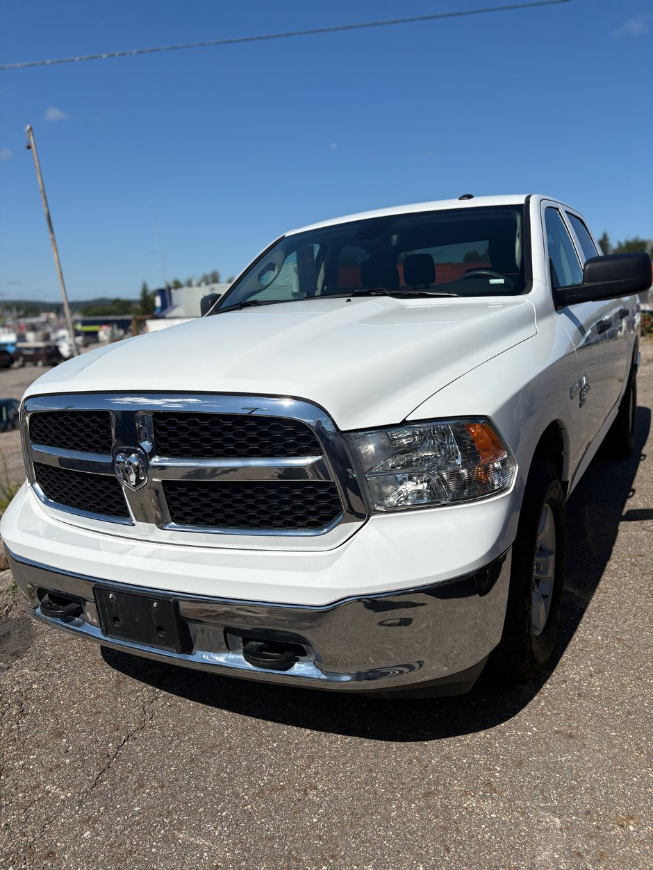 2023 Ram 1500 Classic SLT-1