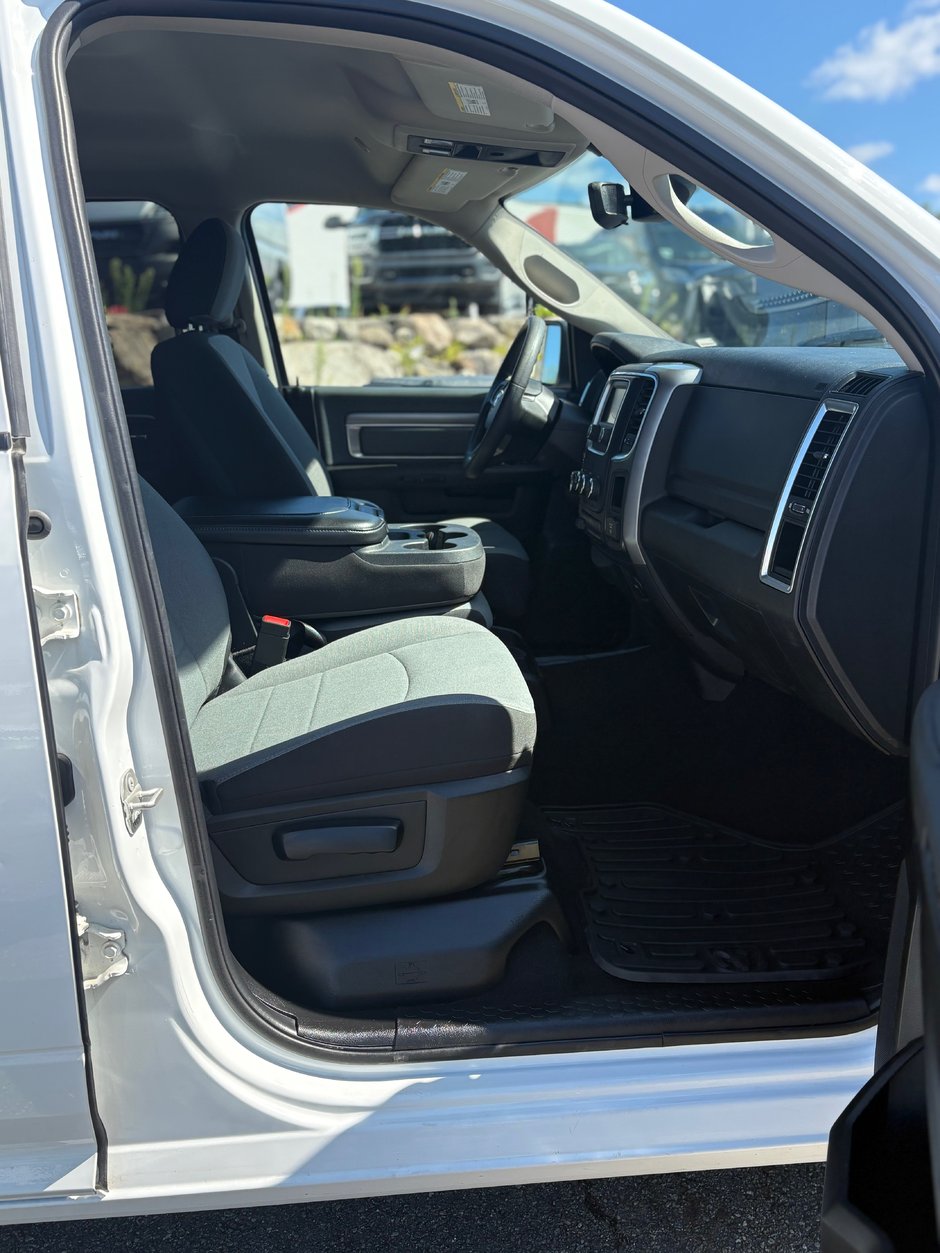 2023 Ram 1500 Classic SLT-13