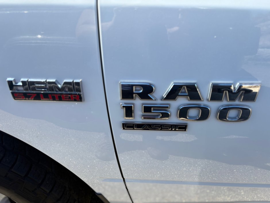 2023 Ram 1500 Classic SLT-6