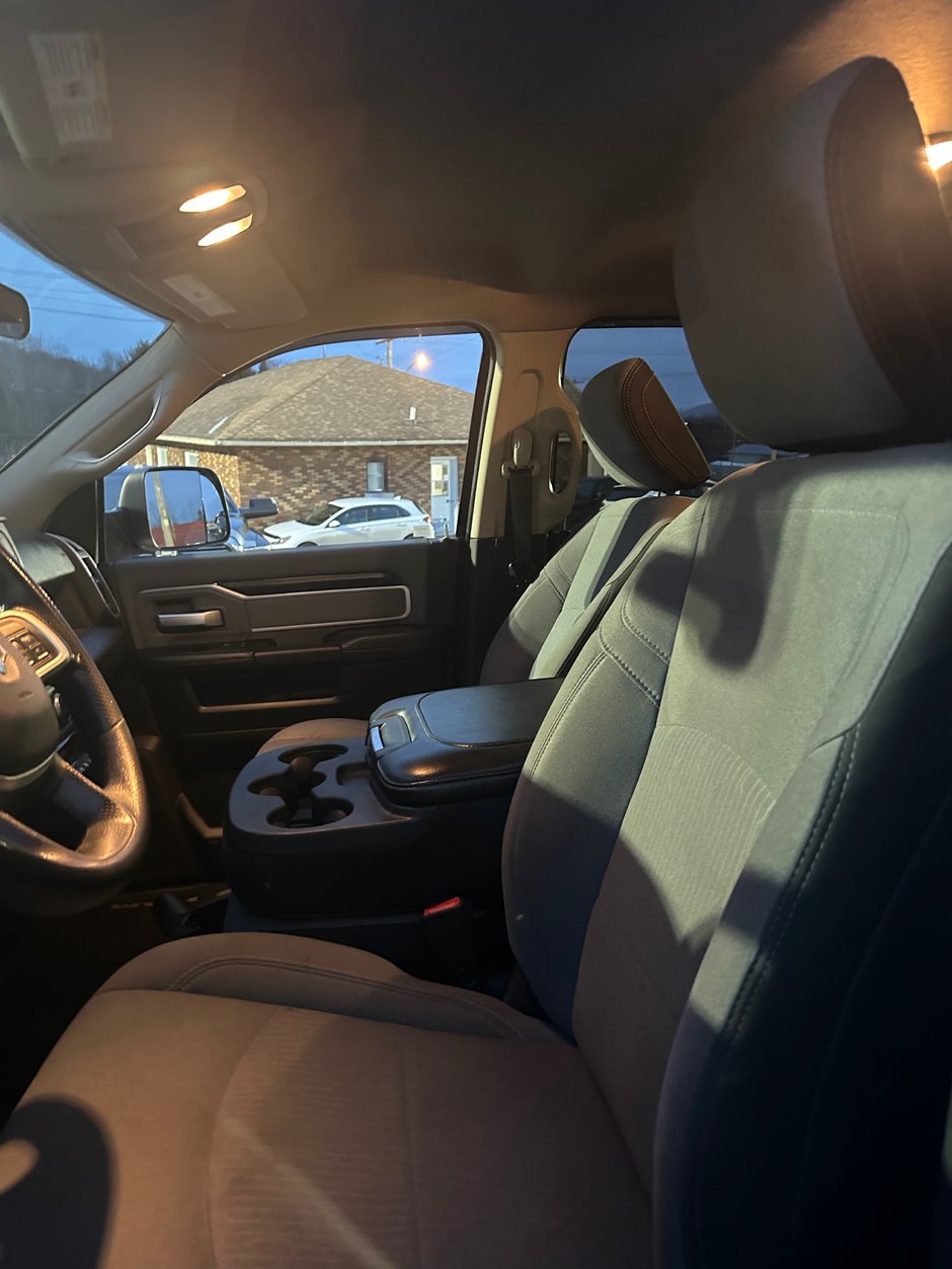 2020 Ram 2500 Big Horn-21