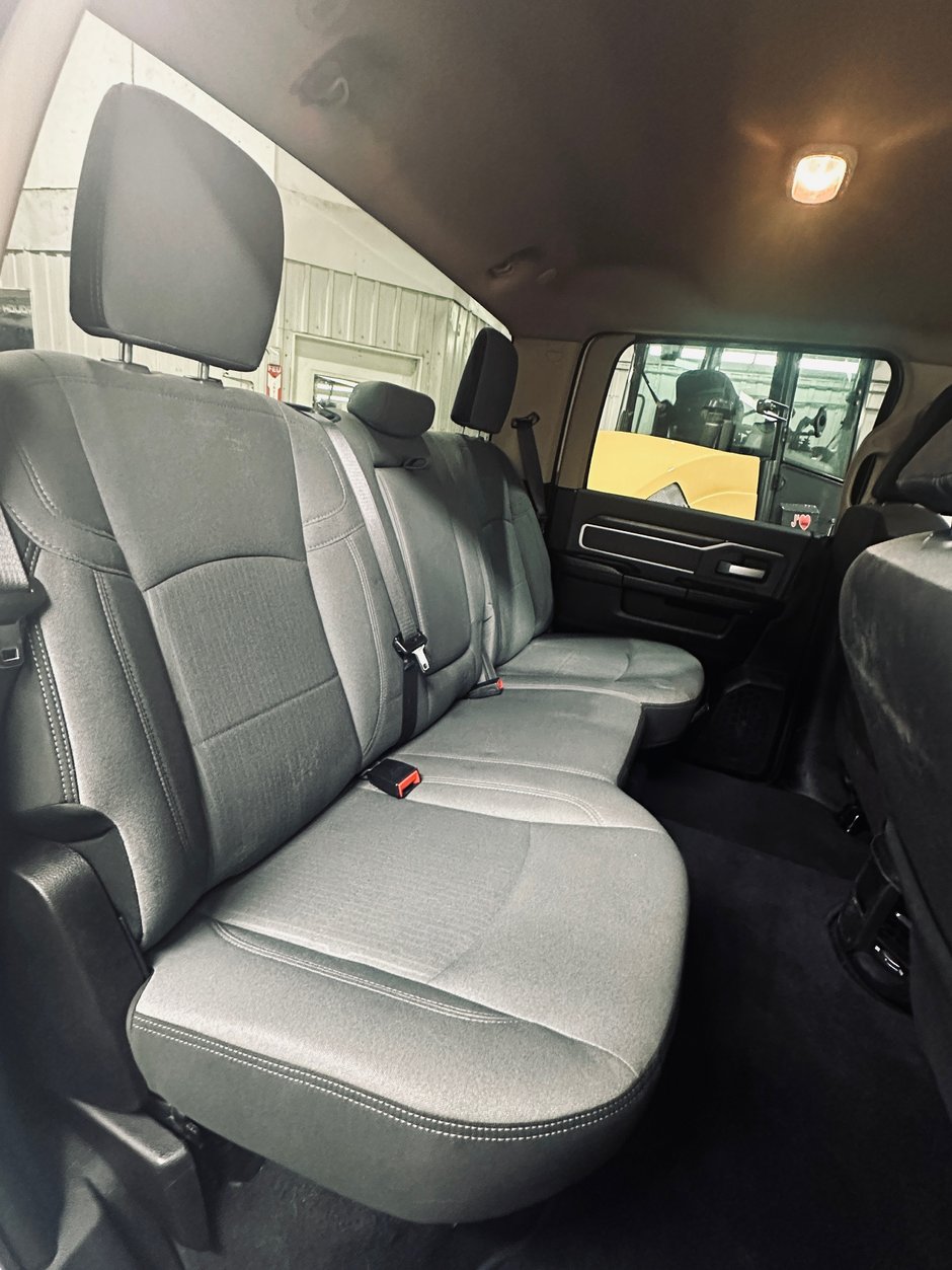 2020 Ram 2500 Big Horn-31