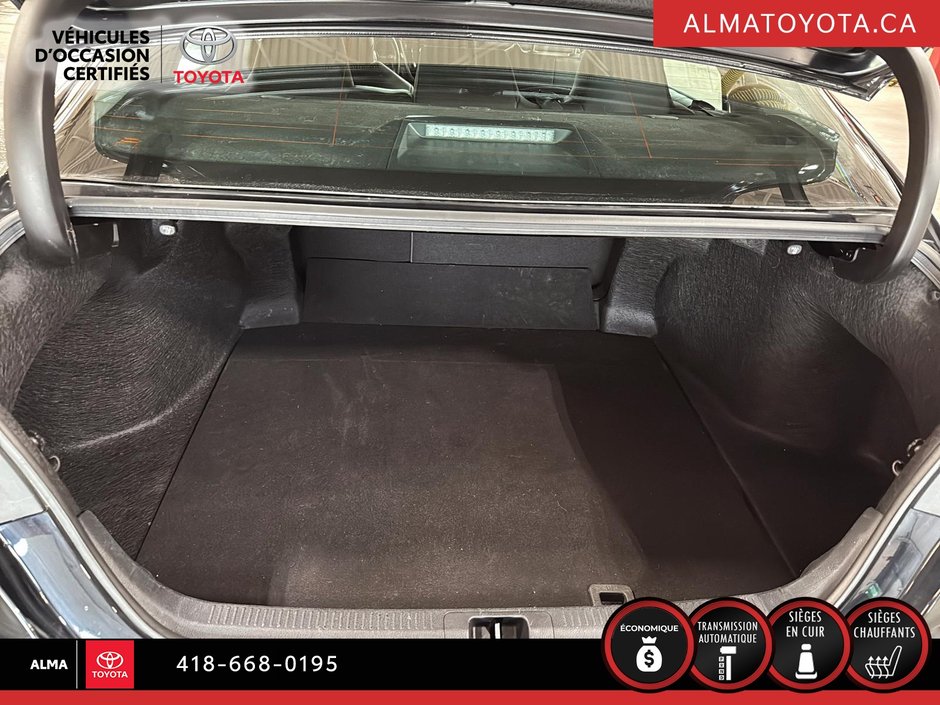 Toyota Camry SE boîte de vitesses automatique 2023-12