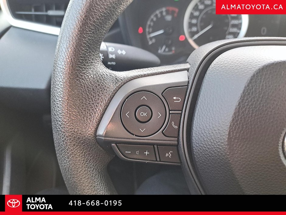 Toyota Corolla LE CVT 2020-17