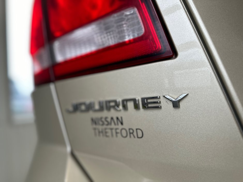 Dodge Journey SXT 2011-6
