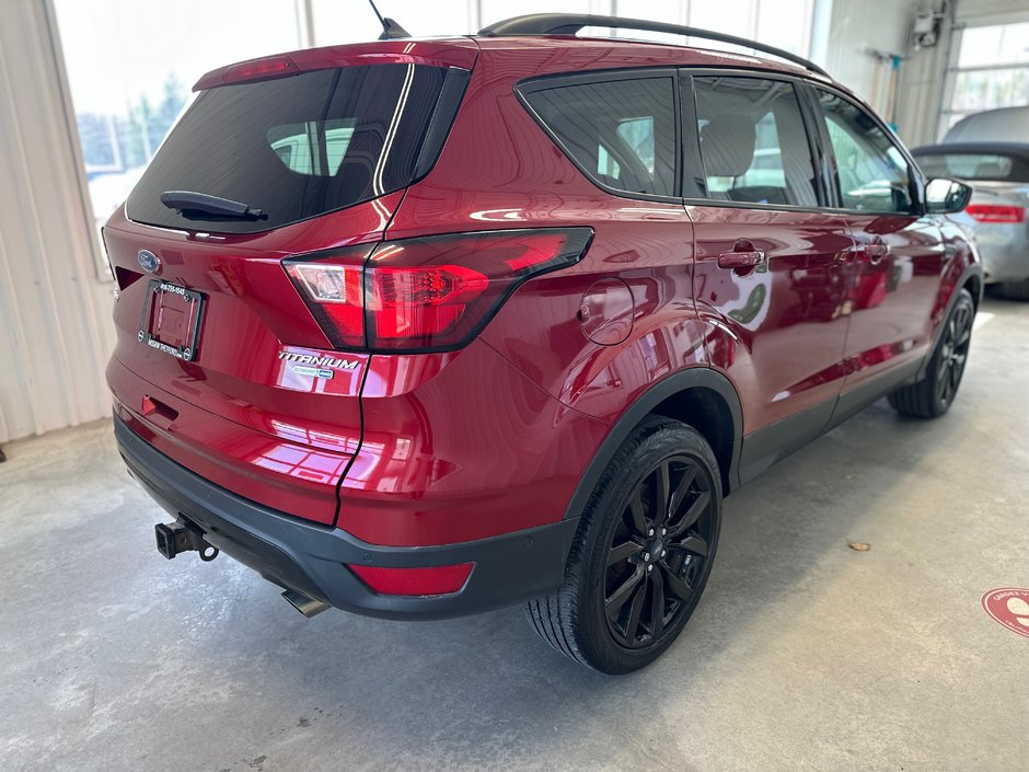 Ford Escape Titanium AWD 2019-3